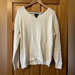 100% cotton Lane Bryant sweater 22/24, cable knit and v-neck. L